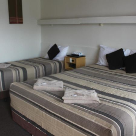 Centrepoint Motel Даббо Екстер'єр фото