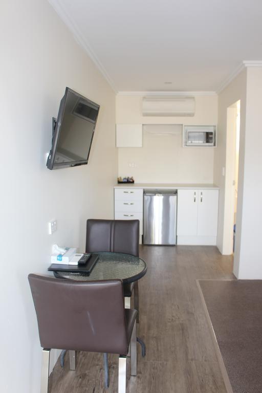 Centrepoint Motel Даббо Екстер'єр фото