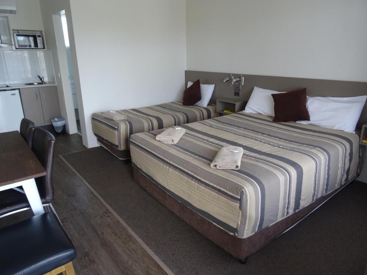 Centrepoint Motel Даббо Екстер'єр фото